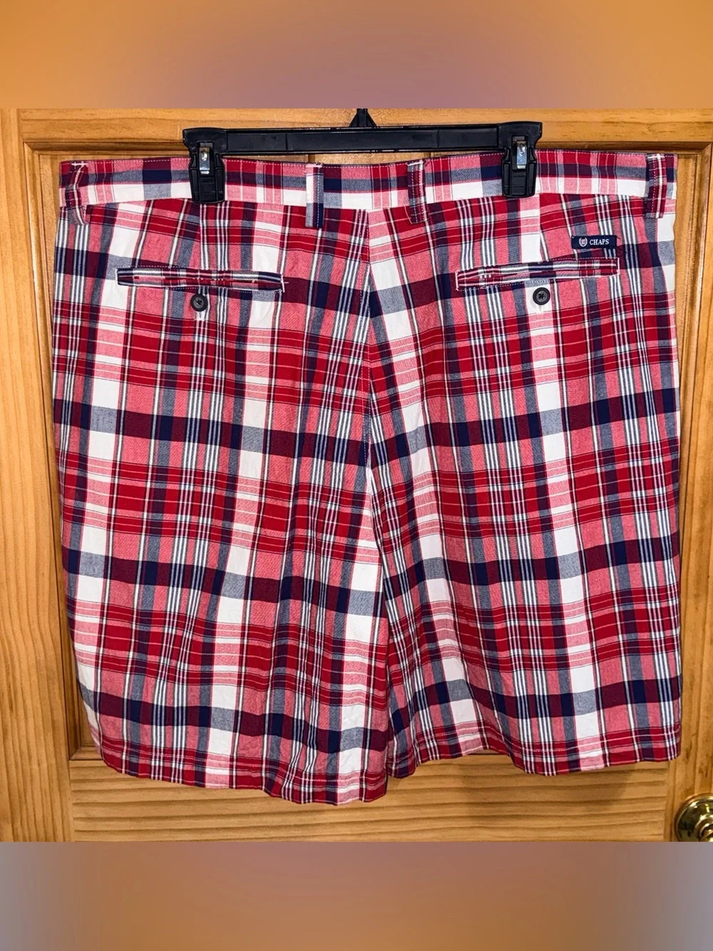 Chaps Men’s Red White and Navy Plaid Men's Flat Front Shorts42-EC